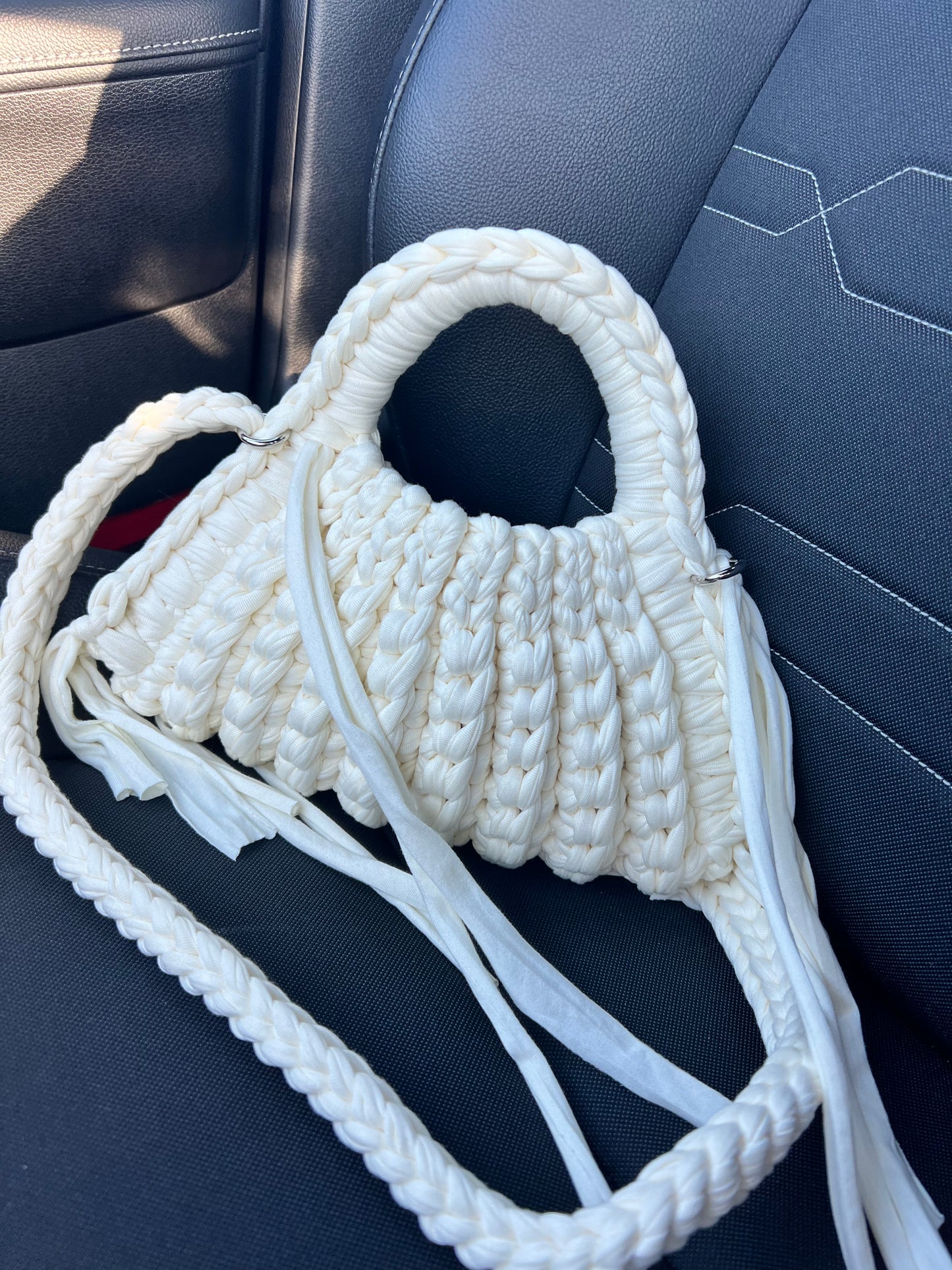 CLEO Handbag - Milky white