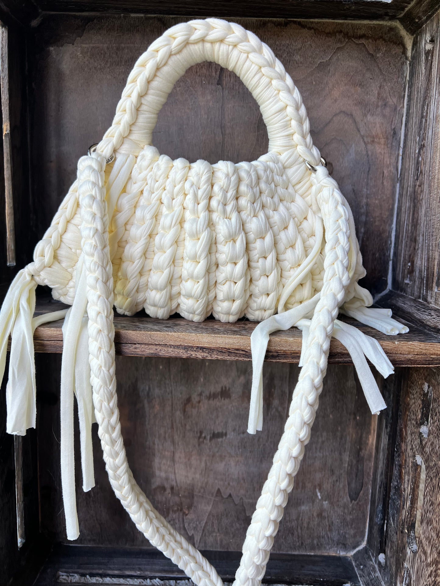 CLEO Handbag - Milky white