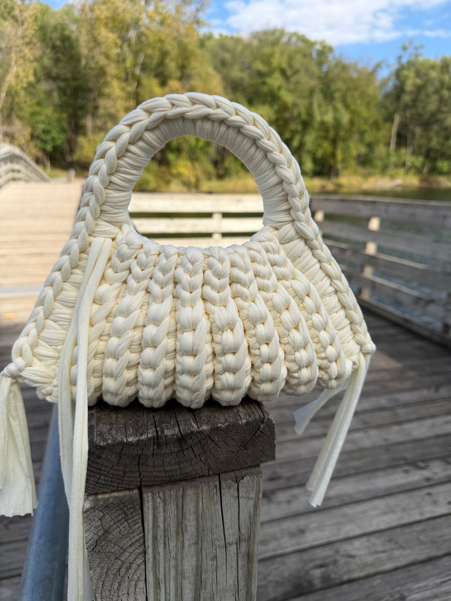 CLEO Handbag - Milky white